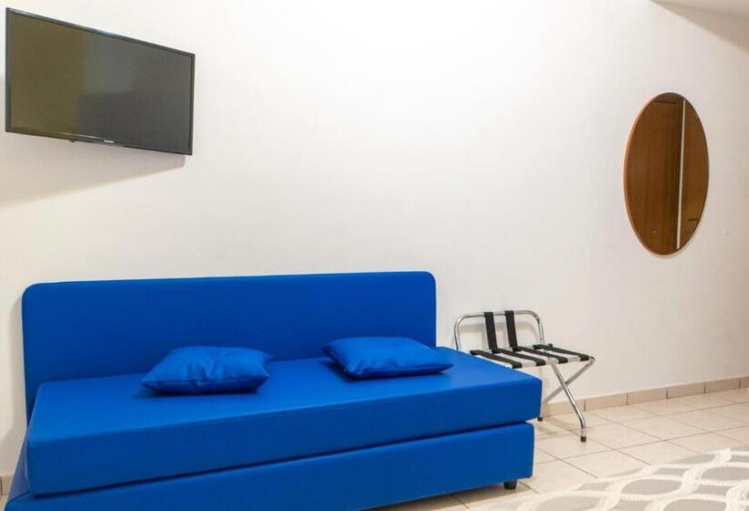 هتل Haus Charlotte