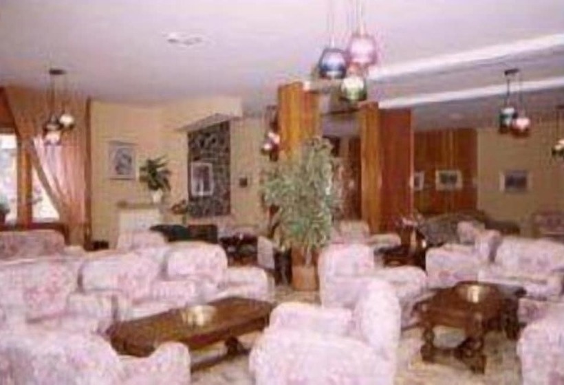 فندق Holiday Debili