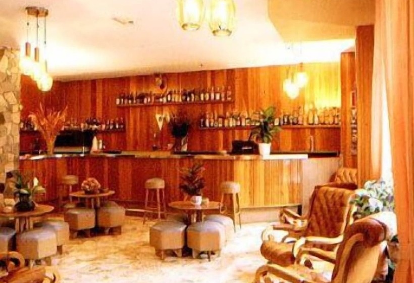 فندق Holiday Debili