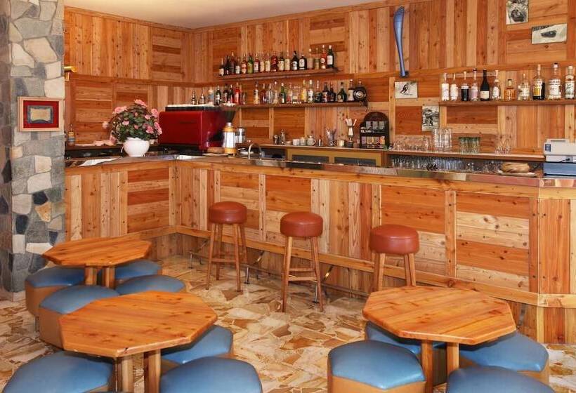 فندق Holiday Debili