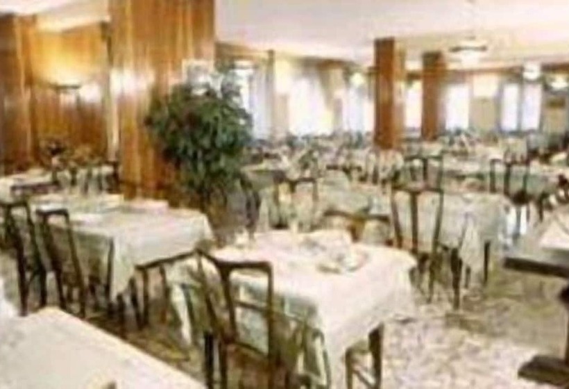 فندق Holiday Debili