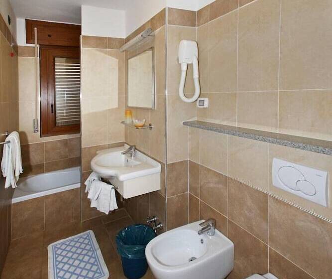 فندق Holiday Debili