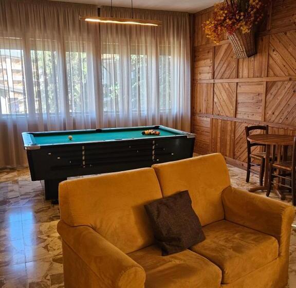 فندق Holiday Debili