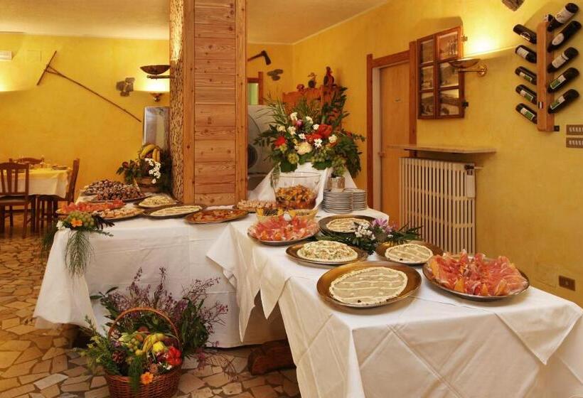 فندق Holiday Debili