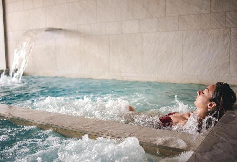 هتل Horizon Wellness & Spa Resort Best Western Signature Collection