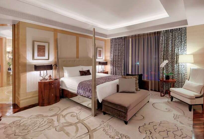 Отель Indonesia Kempinski Jakarta