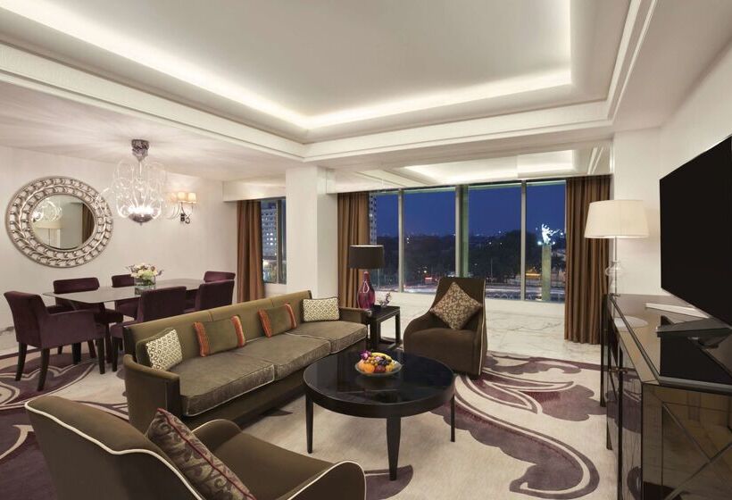 Отель Indonesia Kempinski Jakarta