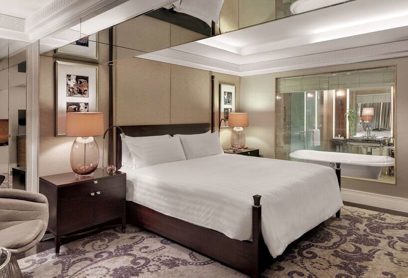Отель Indonesia Kempinski Jakarta