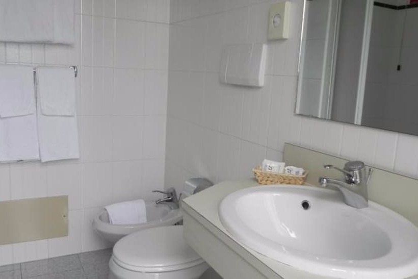 בית מלון כפרי Italie Et Suisse