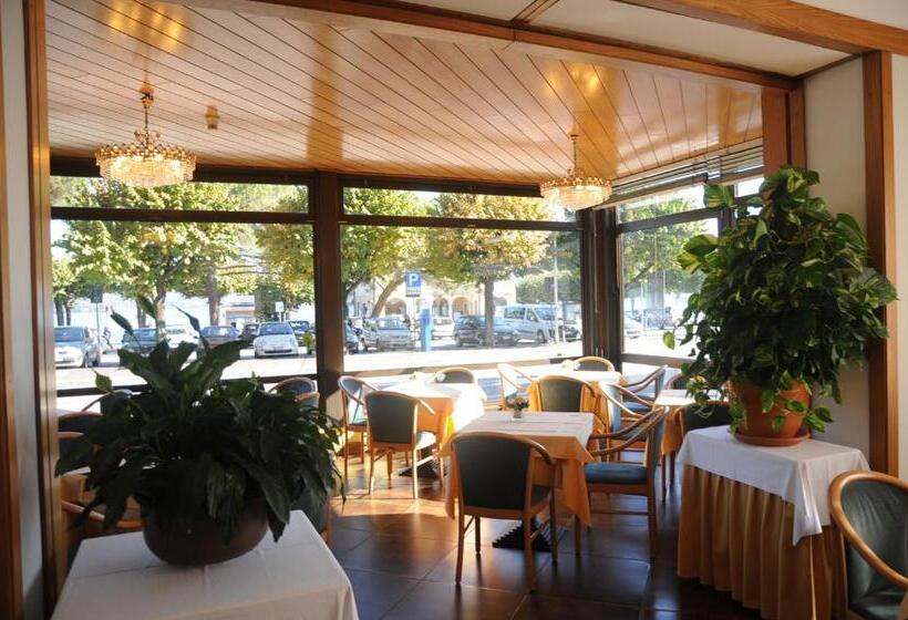 בית מלון כפרי Italie Et Suisse