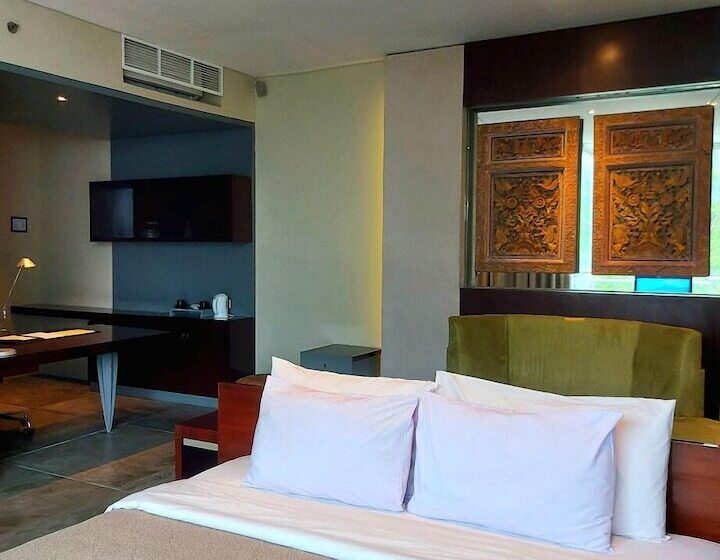 ホテル Kemang Icon