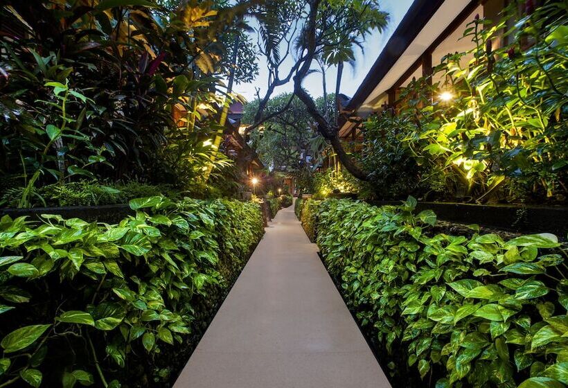 فندق Kuta Seaview Boutique Resort