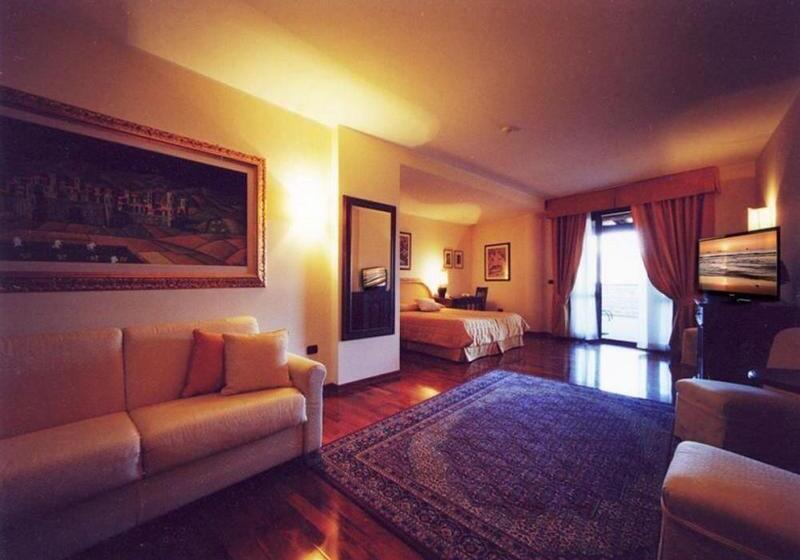 Отель La Bastiglia