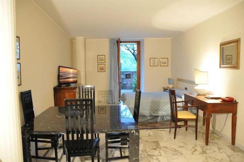 Отель La Bastiglia