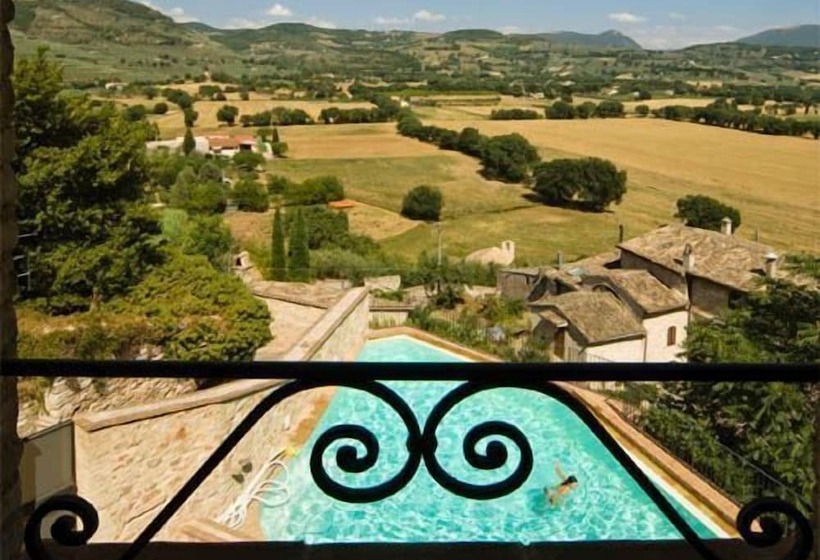 Отель La Bastiglia