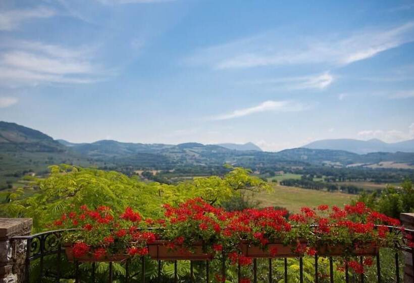 Отель La Bastiglia