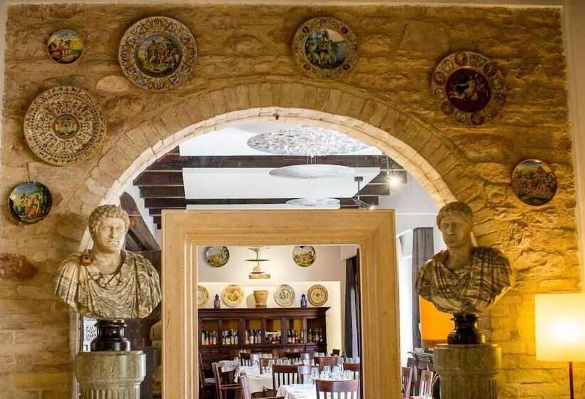 Отель La Bastiglia