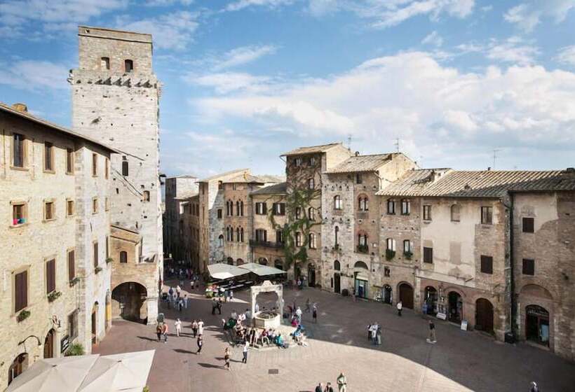 فندق La Cisterna