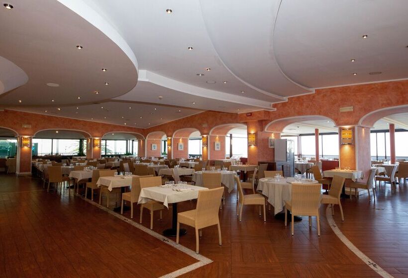 فندق Labranda Rocca Nettuno Tropea