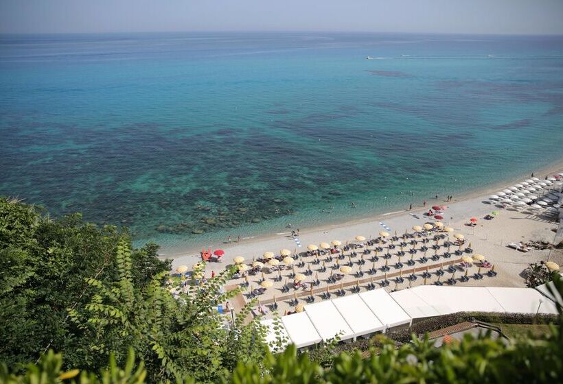 فندق Labranda Rocca Nettuno Tropea