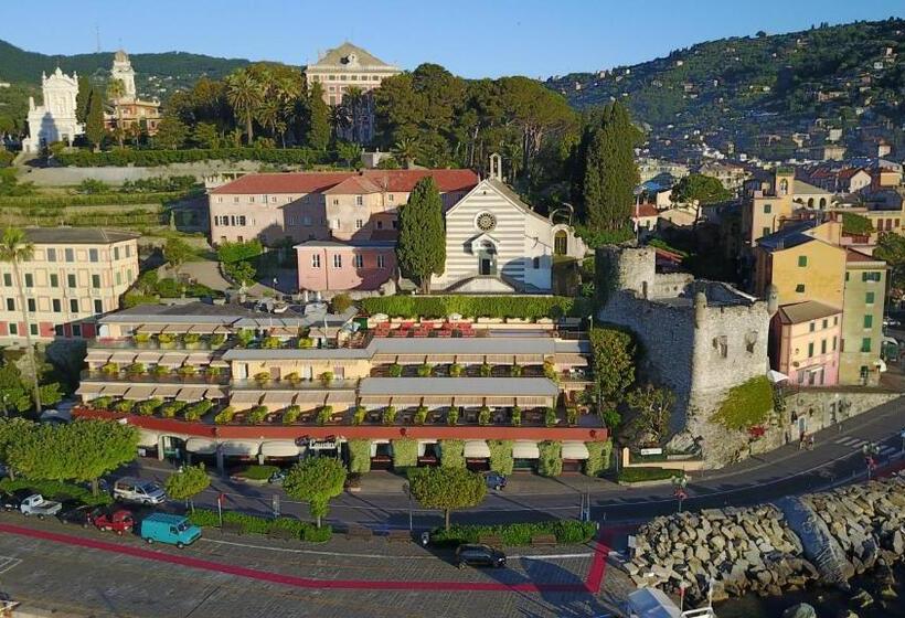 בית מלון כפרי Laurin