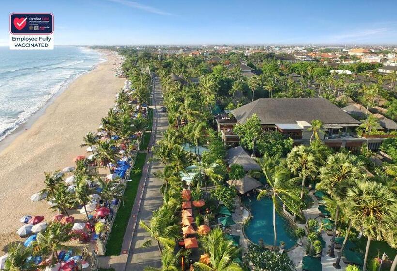 فندق Legian Beach