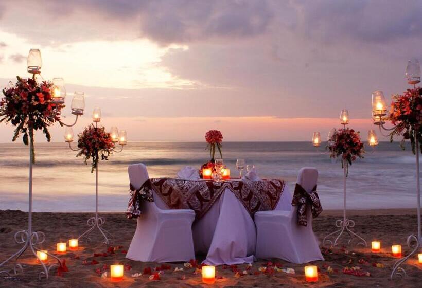 فندق Legian Beach