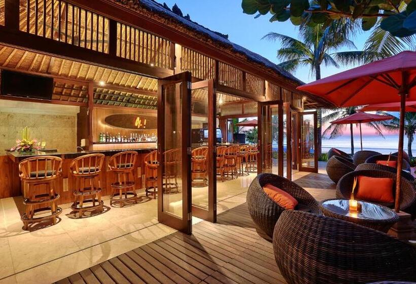 فندق Legian Beach