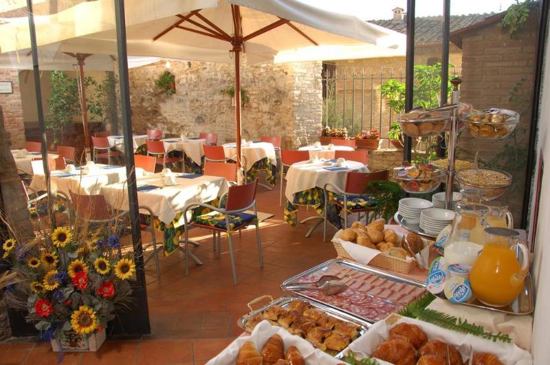 Отель Leon Bianco