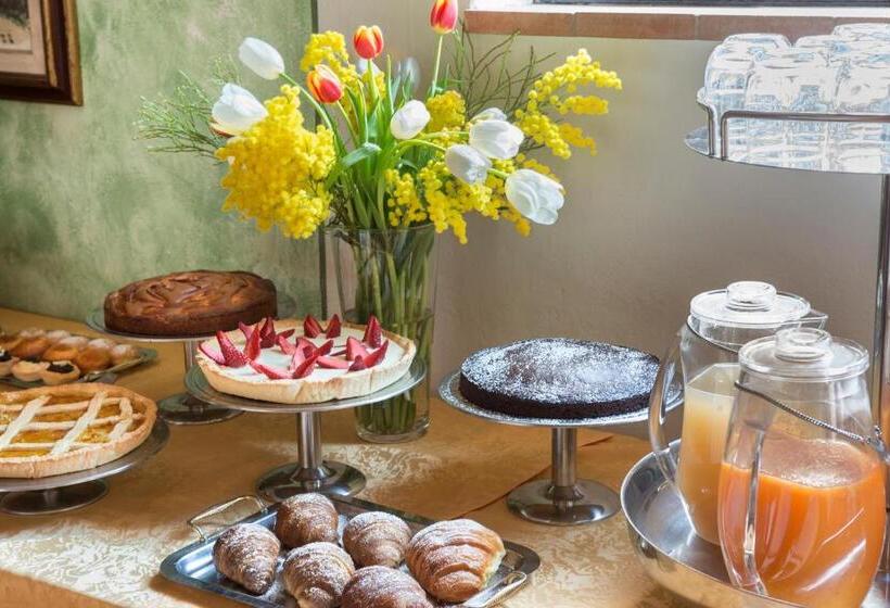 Отель Leon Bianco