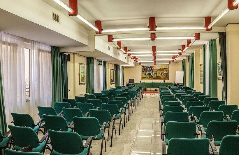 호텔 Leonardo Da Vinci