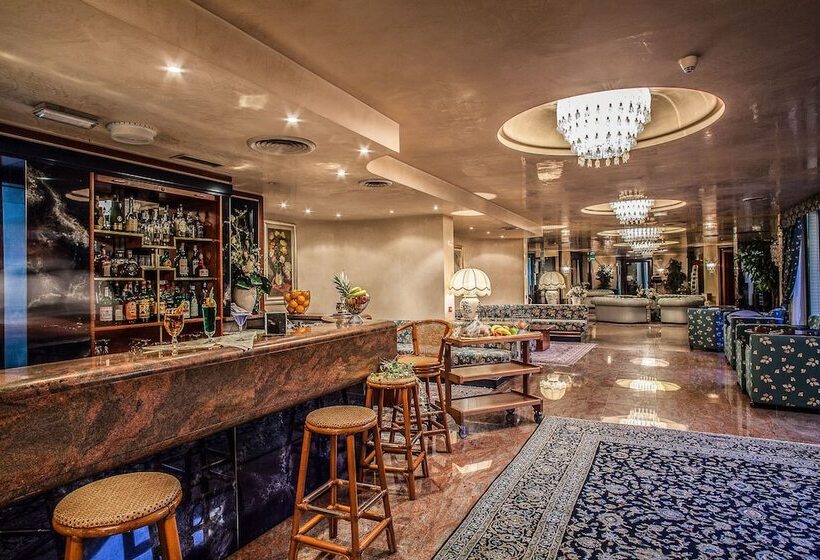 호텔 Leonardo Da Vinci