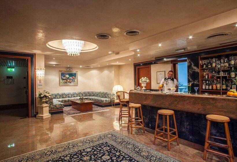 호텔 Leonardo Da Vinci