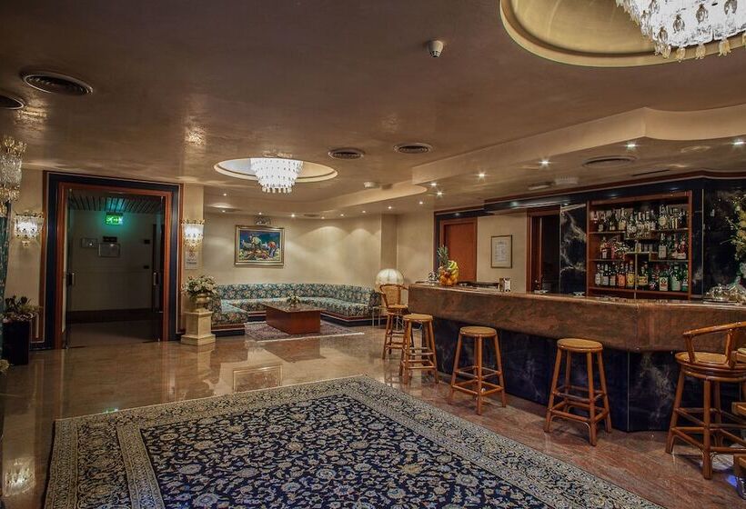 호텔 Leonardo Da Vinci