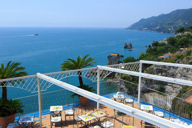 בית מלון כפרי Lloyd S Baia