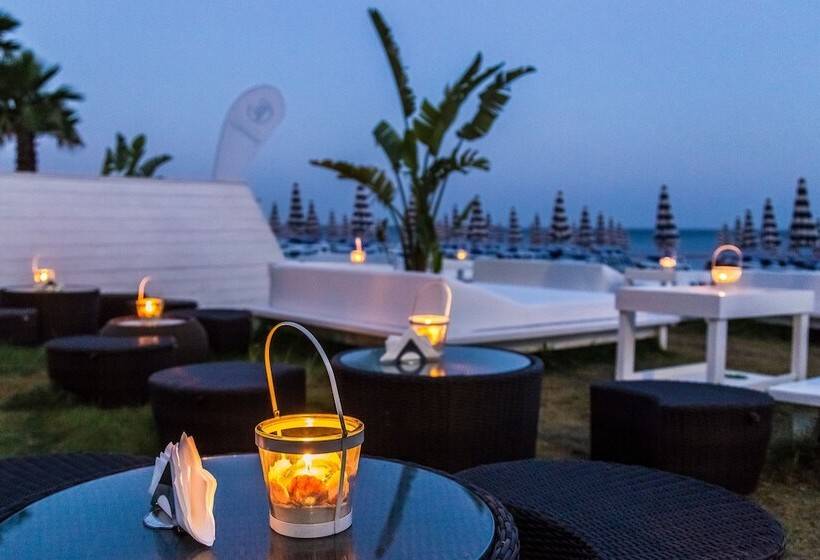 בית מלון כפרי Lloyd S Baia