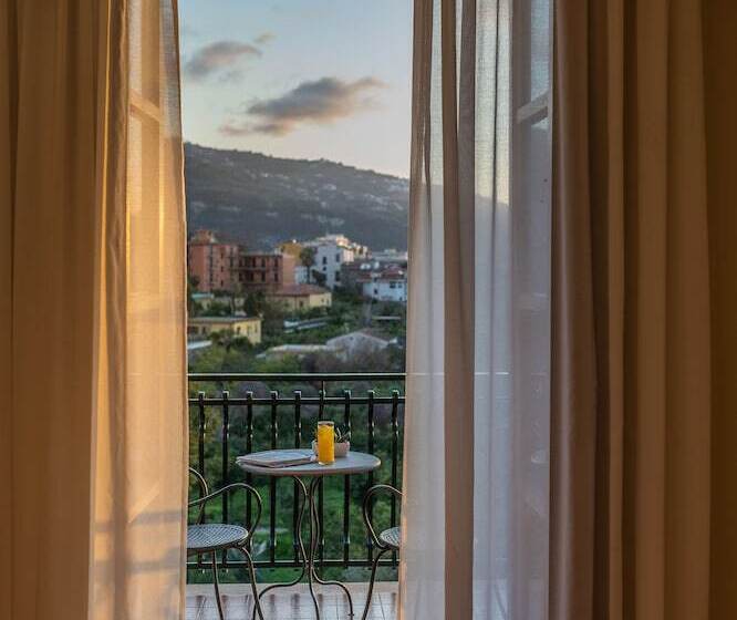 酒店 Majestic Palace