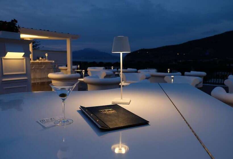 酒店 Majestic Palace