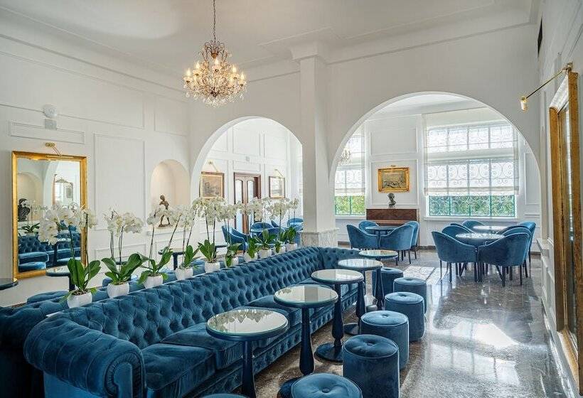 酒店 Majestic Palace