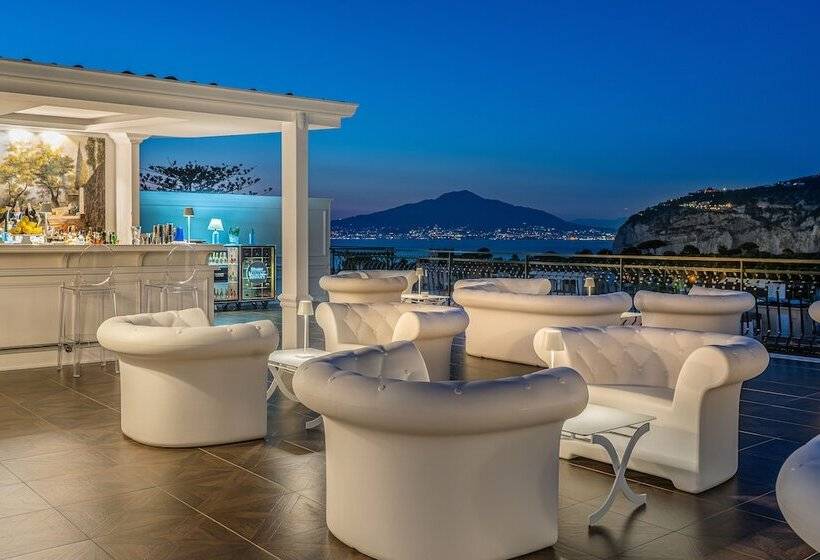 酒店 Majestic Palace