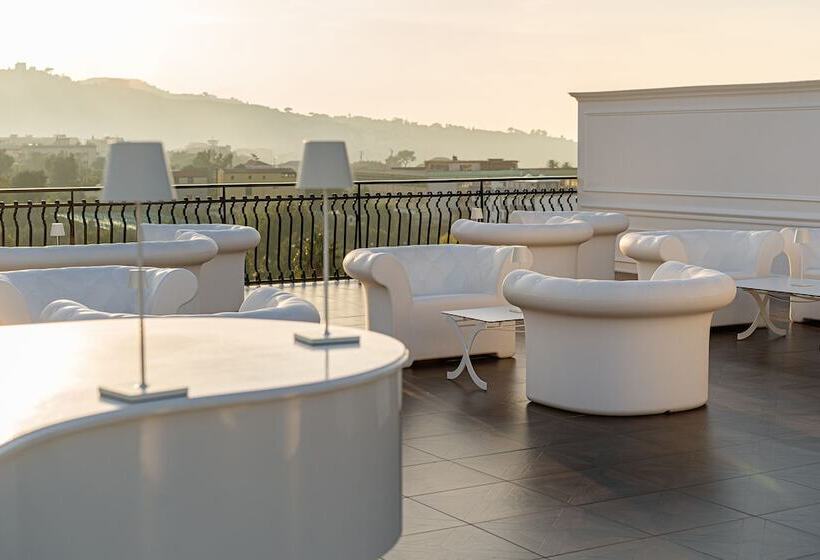 酒店 Majestic Palace