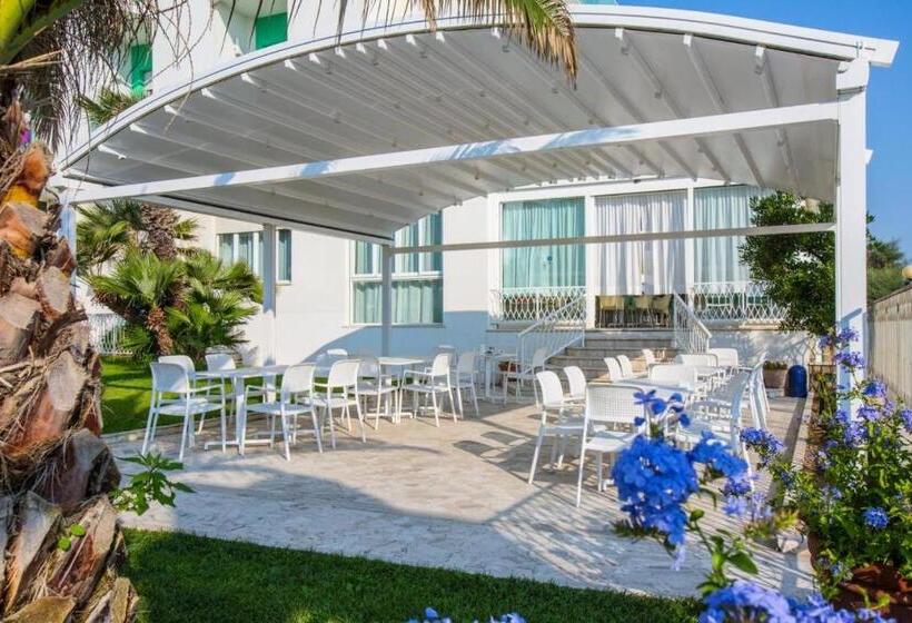 בית מלון כפרי Majestic