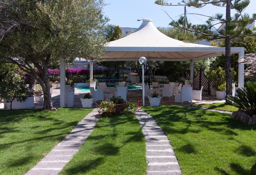 ホテル Mediterraneo