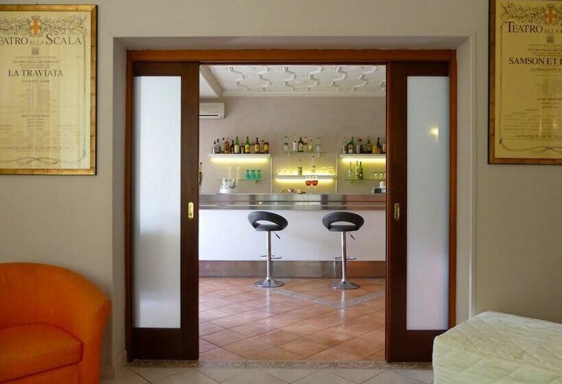 ホテル Mediterraneo