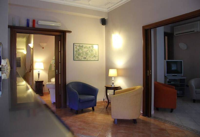 ホテル Mediterraneo