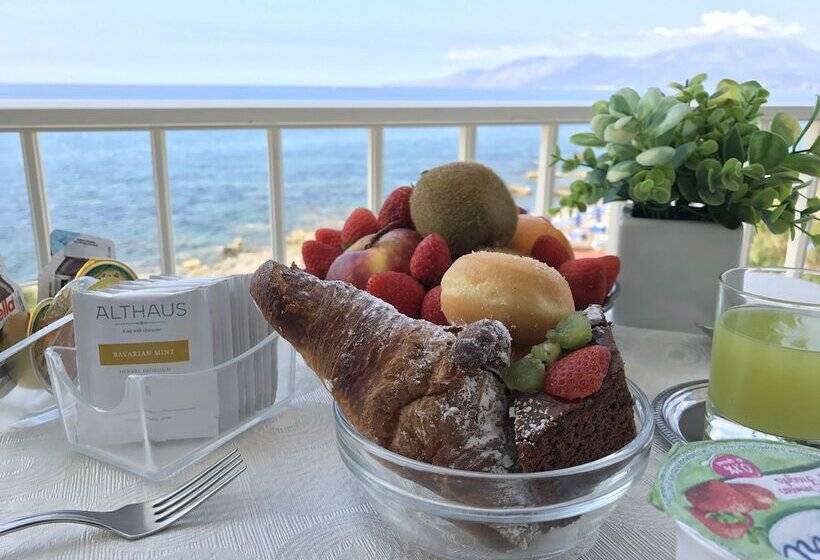 ホテル Mediterraneo