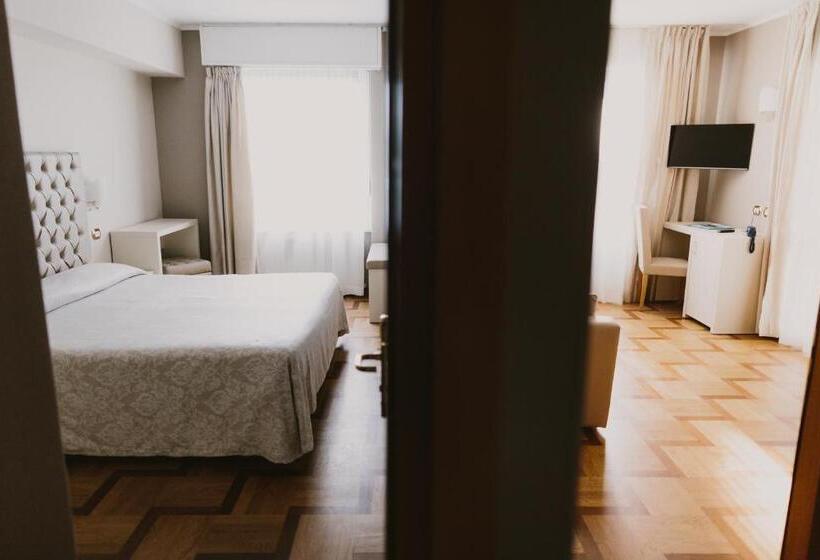 בית מלון כפרי Metropole