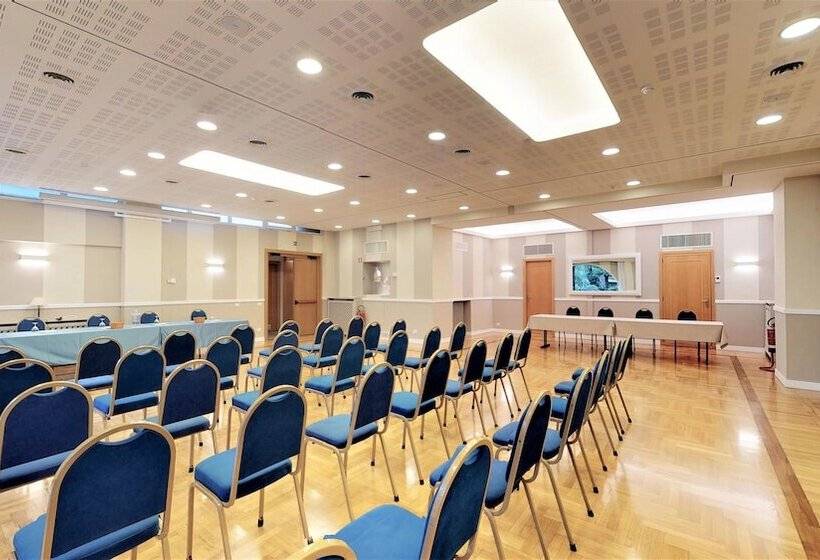 בית מלון כפרי Metropole