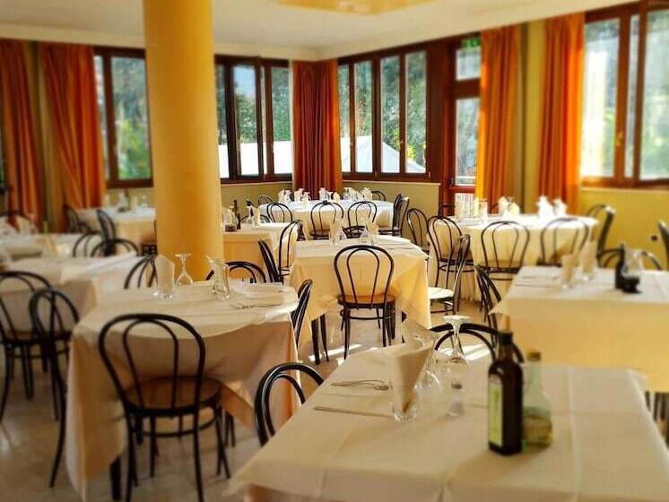 בית מלון כפרי Miramonti