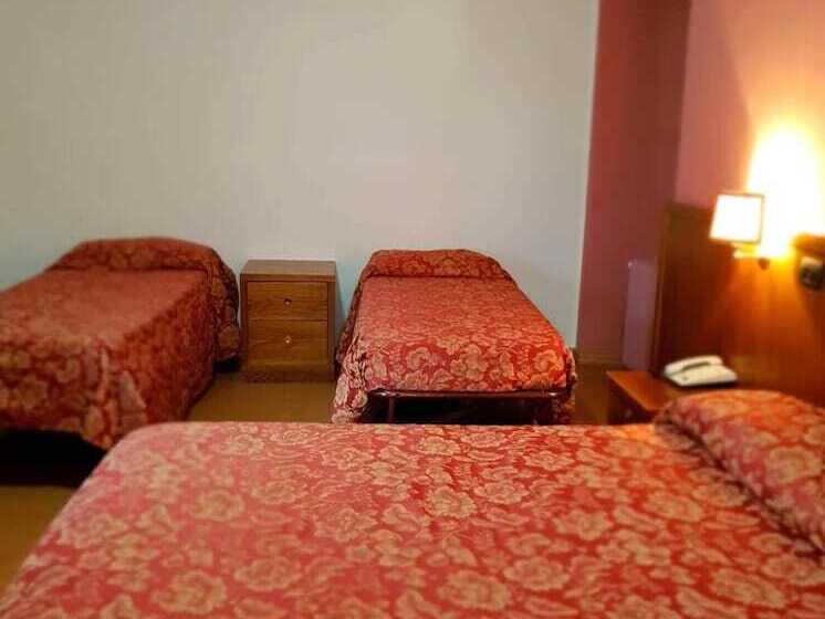 בית מלון כפרי Miramonti